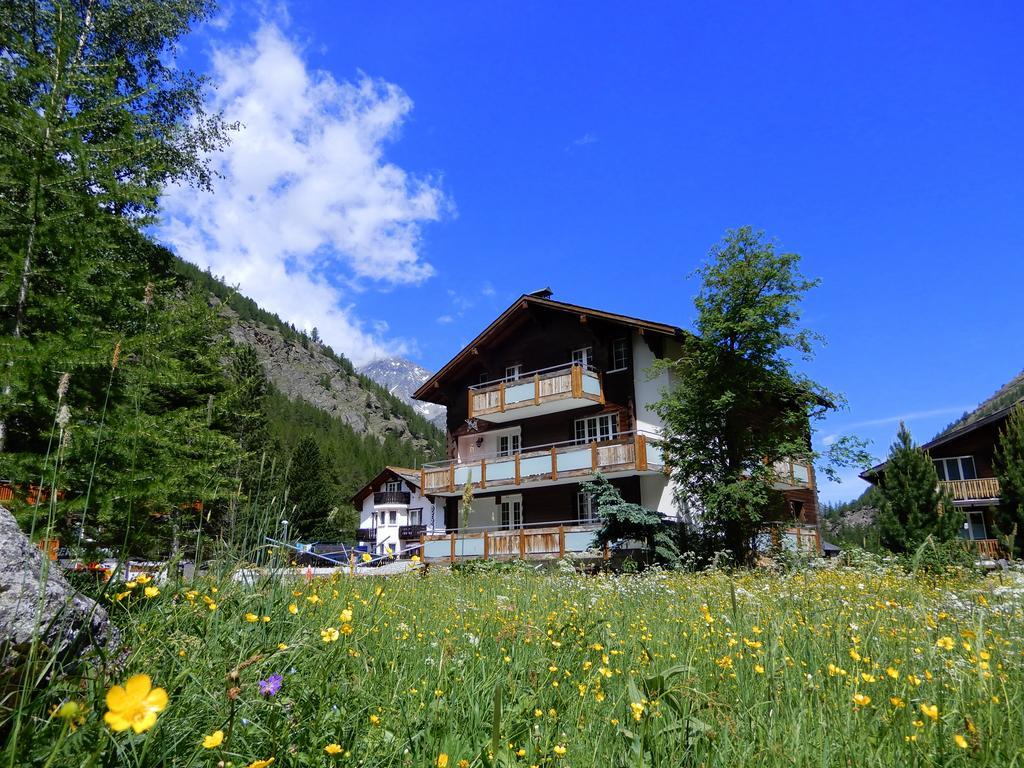 Haus Alpenperle Apartment Saas-Almagell Luaran gambar