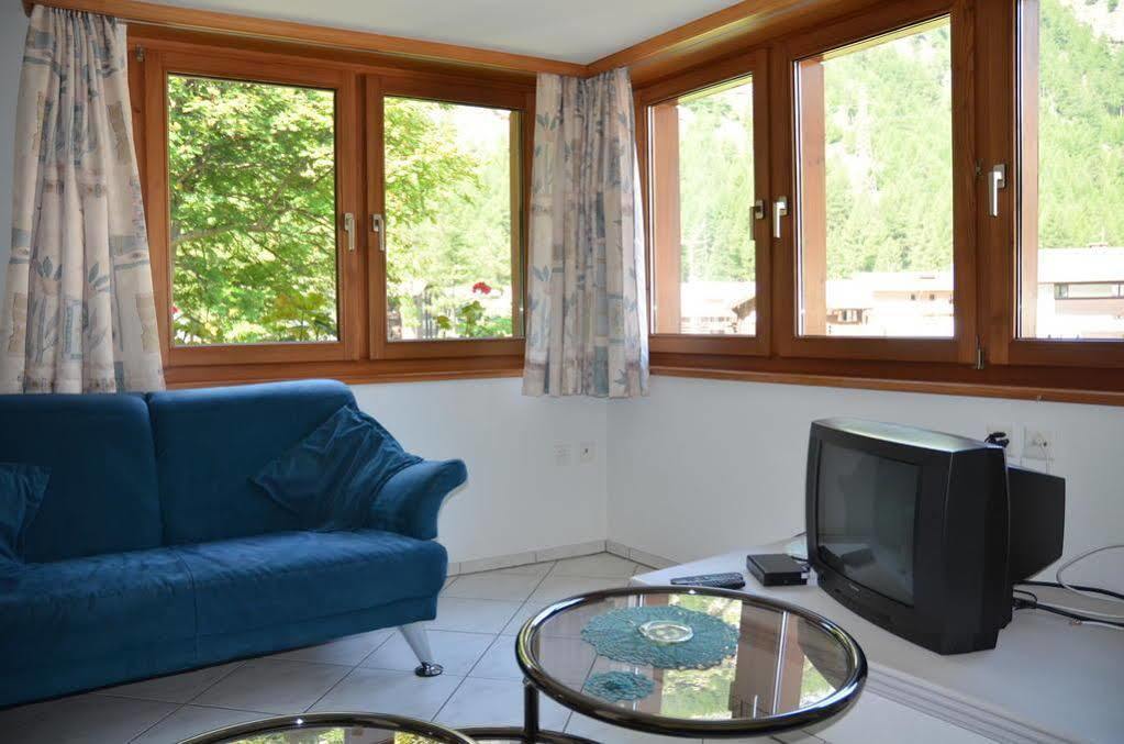 Haus Alpenperle Apartment Saas-Almagell Luaran gambar